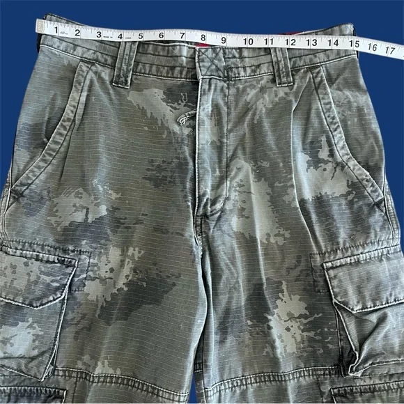 Cargo Supply Camo Cargo Shorts!! - Picture 5 of 7